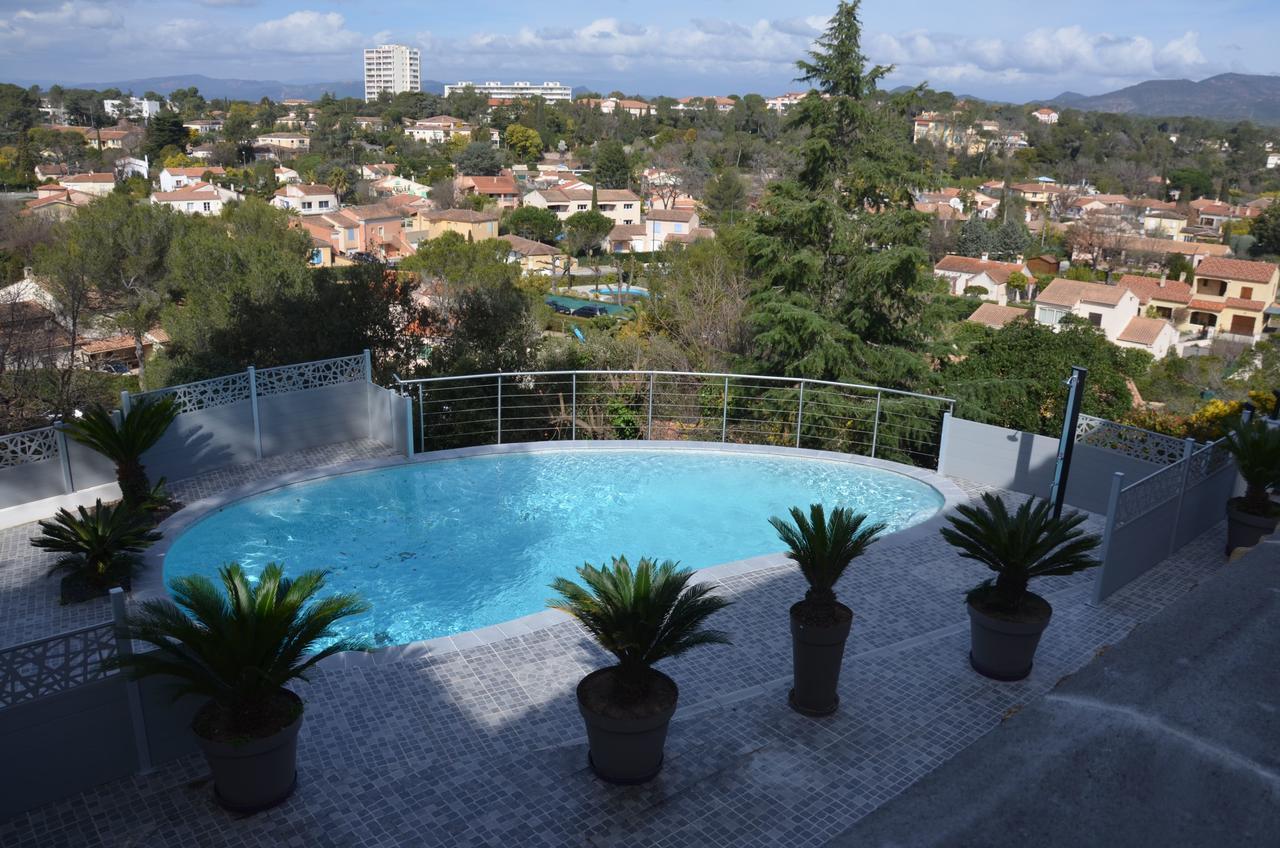 Belle Maison Avec Piscine Dans Les Hauteurs A Saint Raphael 外观 照片